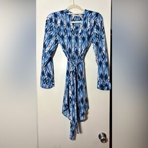 Chelsea & Violet Blue Geometric Long Sleeve Dress